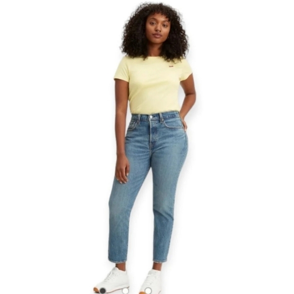 Levi's Premium Wedgie Jeans in These Dreams Medium Wash High Waist Ankle 26 - Picture 16 of 16